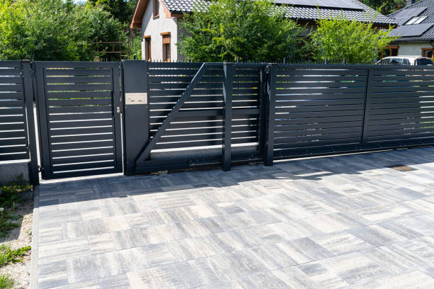 Best Professional Driveway Pavers  in Royalton, IL